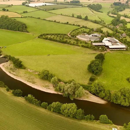 White House On Wye Glamping Hotel Hereford Exterior photo