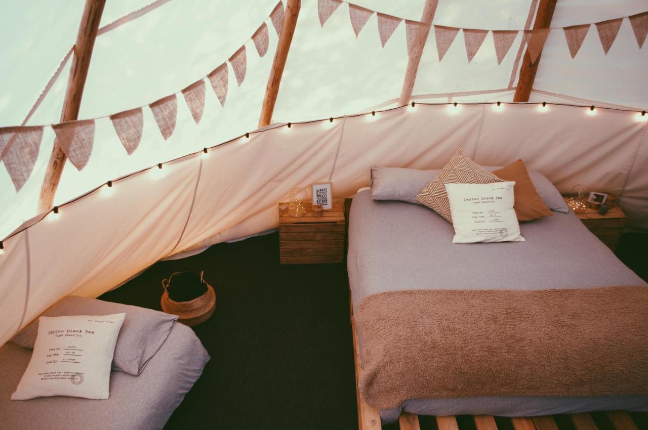 White House On Wye Glamping Luxury tent