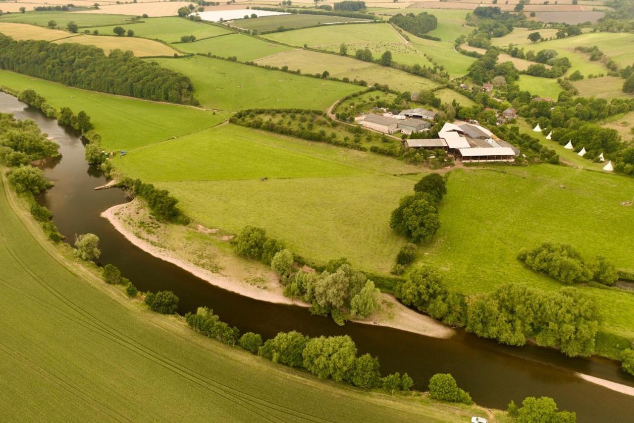 White House On Wye Glamping Hereford