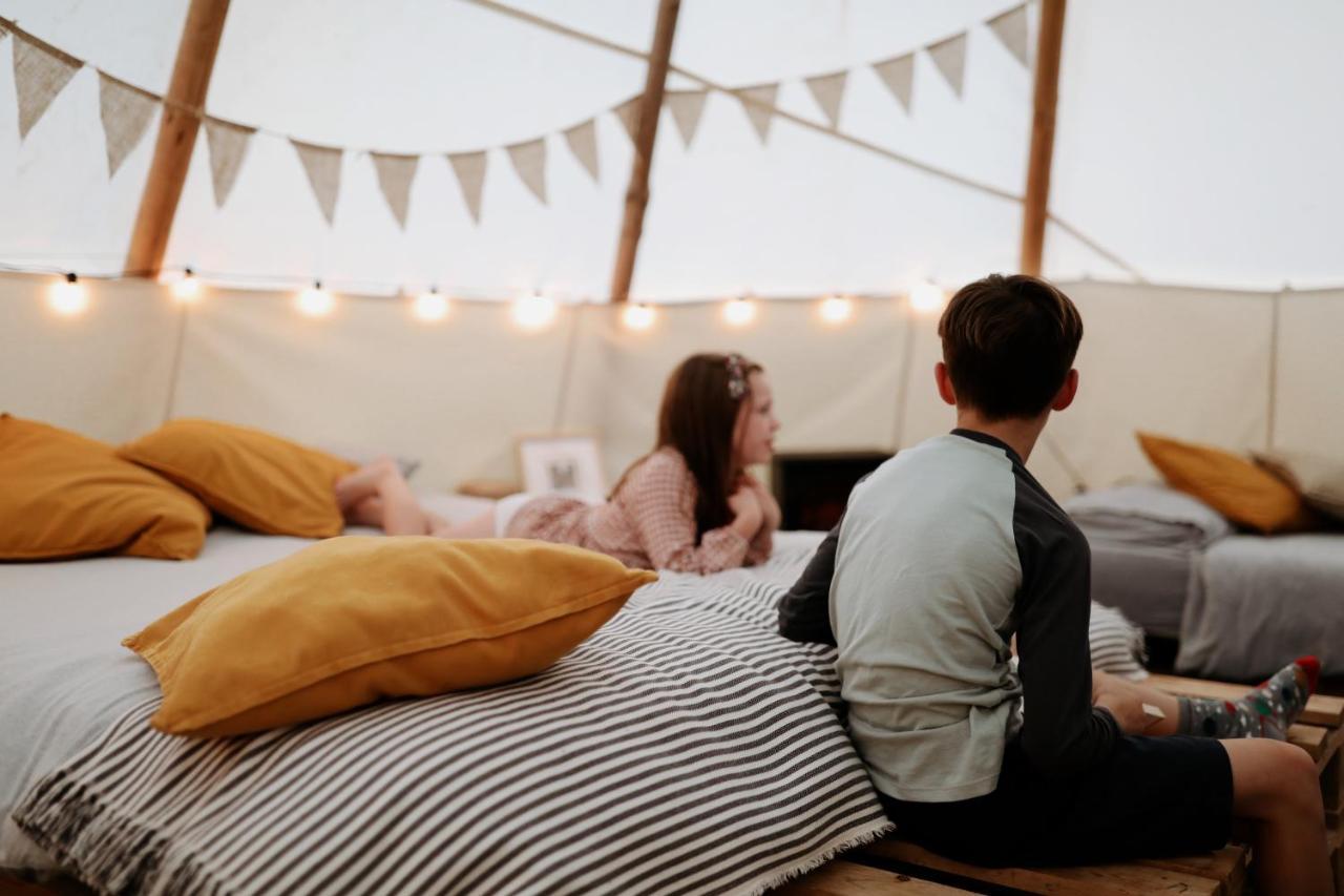 White House On Wye Glamping Luxury tent 5*
