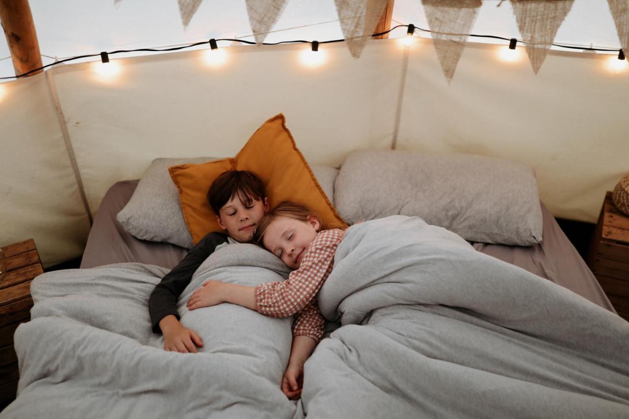 White House On Wye Glamping Luxury tent 5*